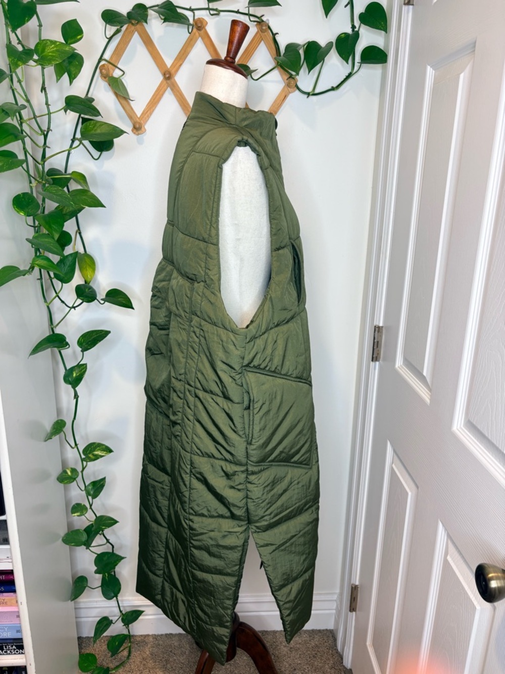 FREE PEOPLE On The Move Green Puffer Vest - Picture 4 of 16